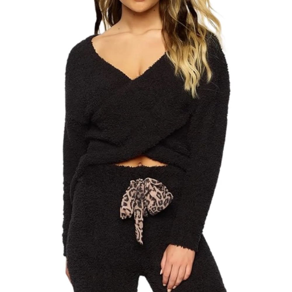 Felina Women’s Denali Crossover Wrap Sweater Top Black